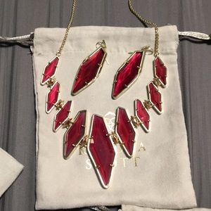 Kendra Scott necklace and earring set